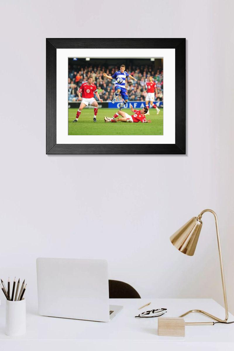 Shown hanging in a room: Modern 14"x12" (36x31cm)