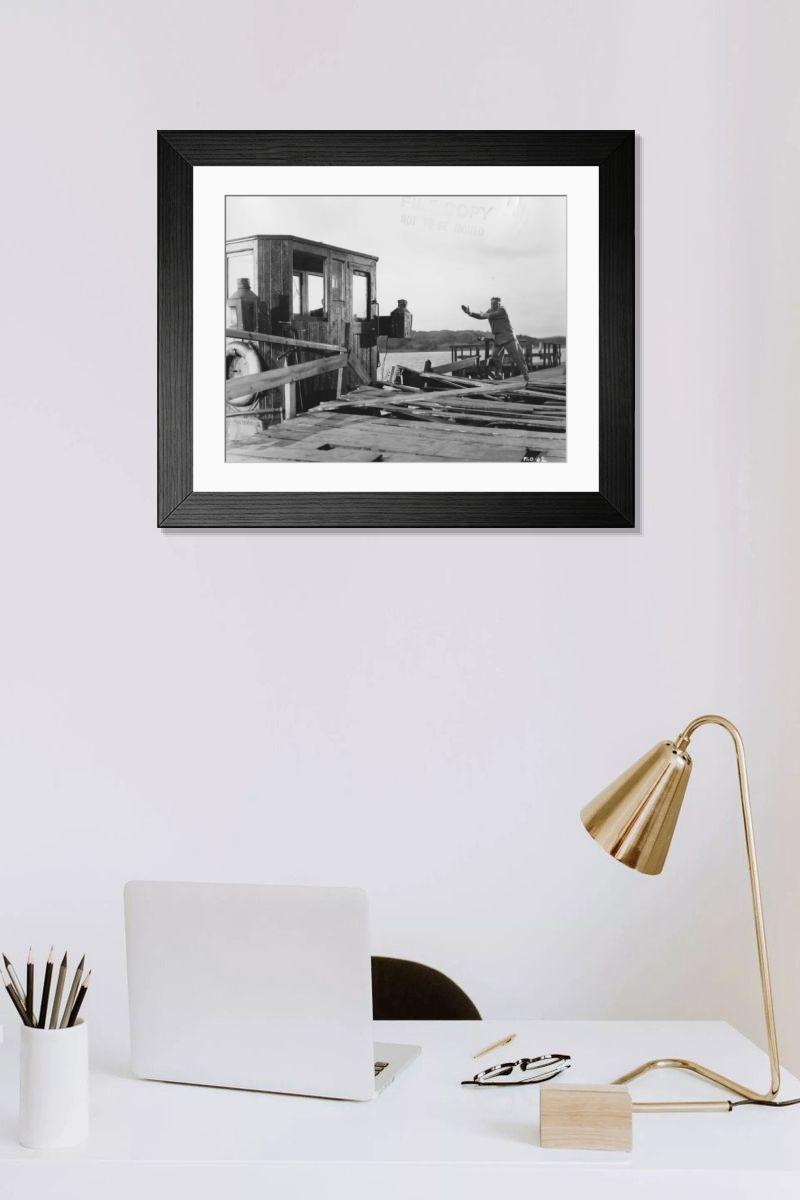 Shown hanging in a room: Modern 14"x12" (36x31cm)