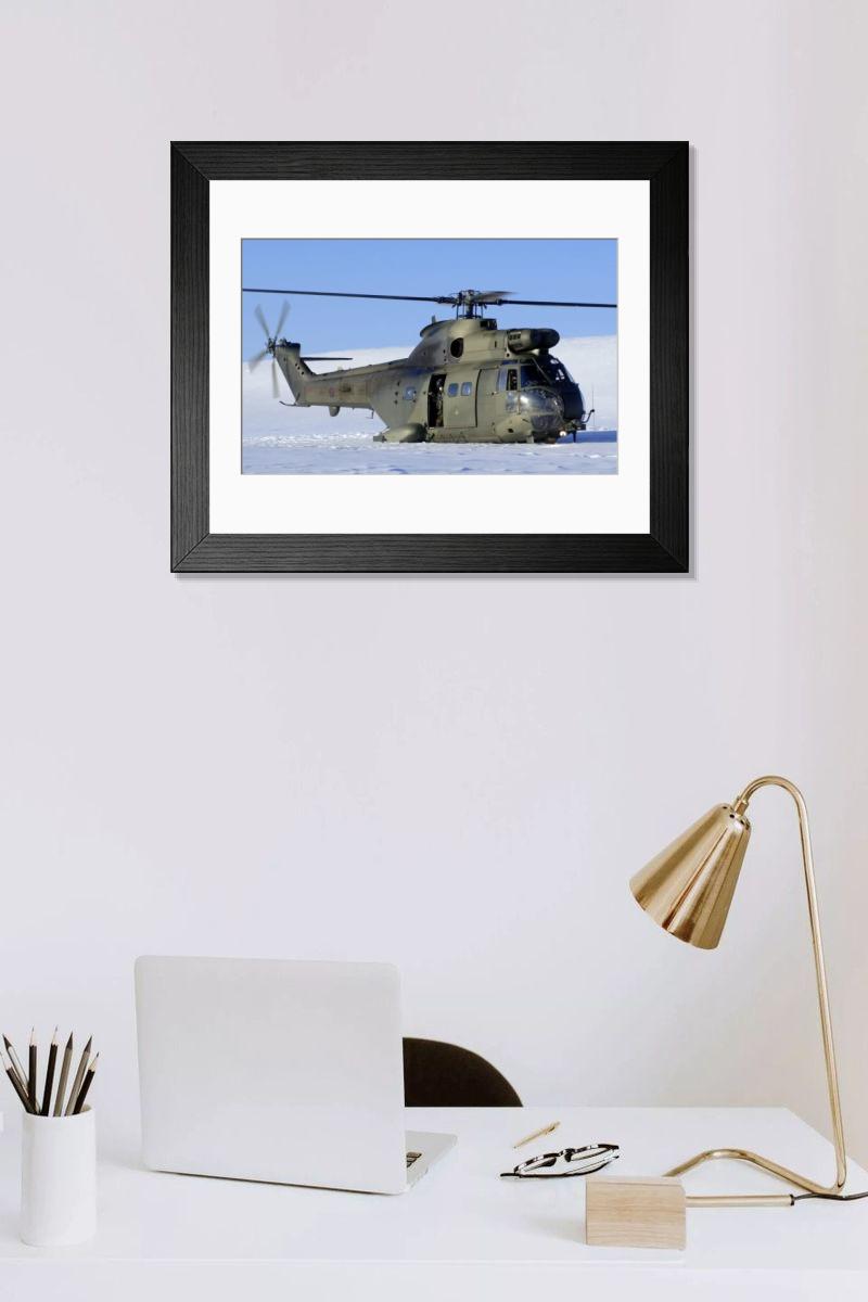 Shown hanging in a room: Modern 14"x12" (36x31cm)