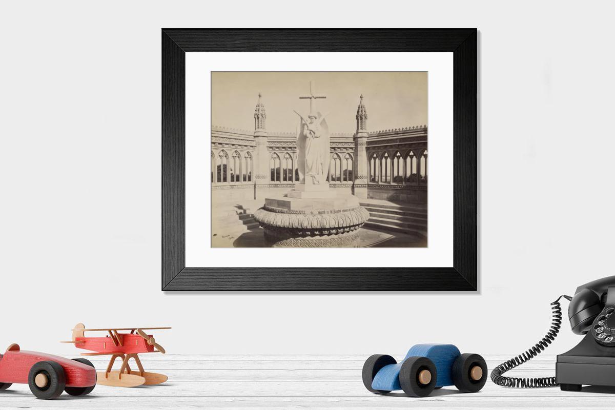 Shown hanging in a room: Modern 14"x12" (36x31cm)