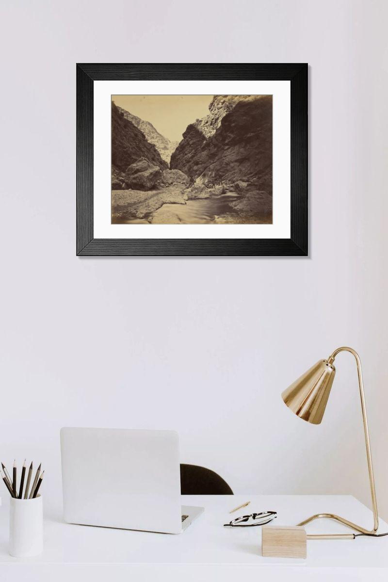 Shown hanging in a room: Modern 14"x12" (36x31cm)
