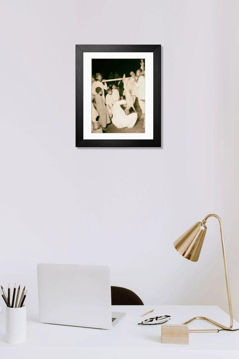 Shown hanging in a room: Modern 14"x12" (36x31cm)