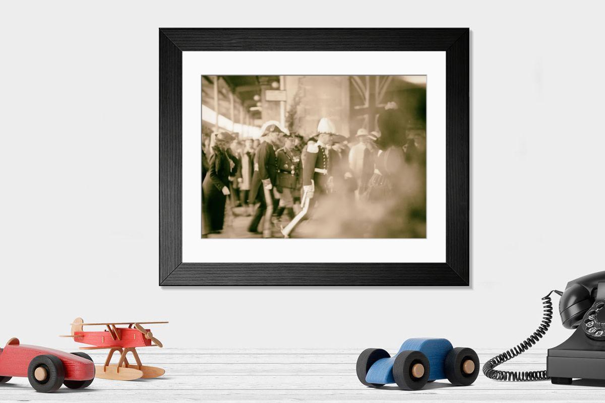 Shown hanging in a room: Modern 14"x12" (36x31cm)