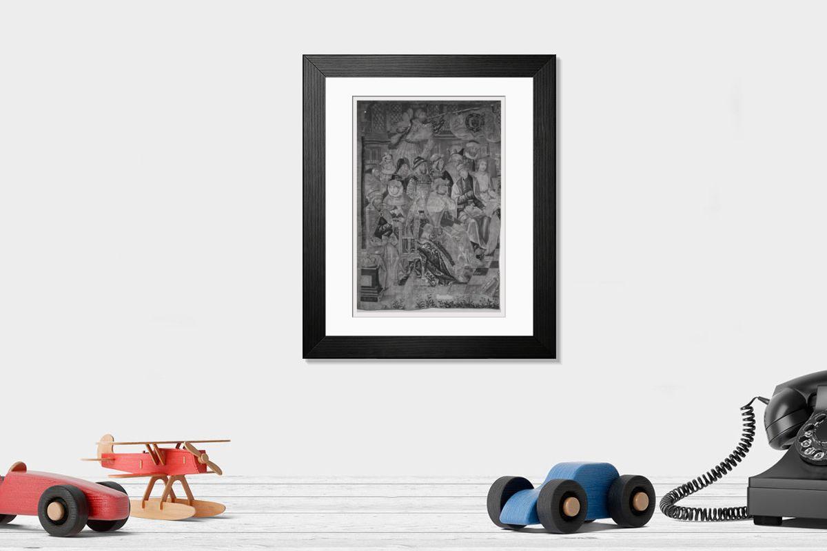 Shown hanging in a room: Modern 14"x12" (36x31cm)