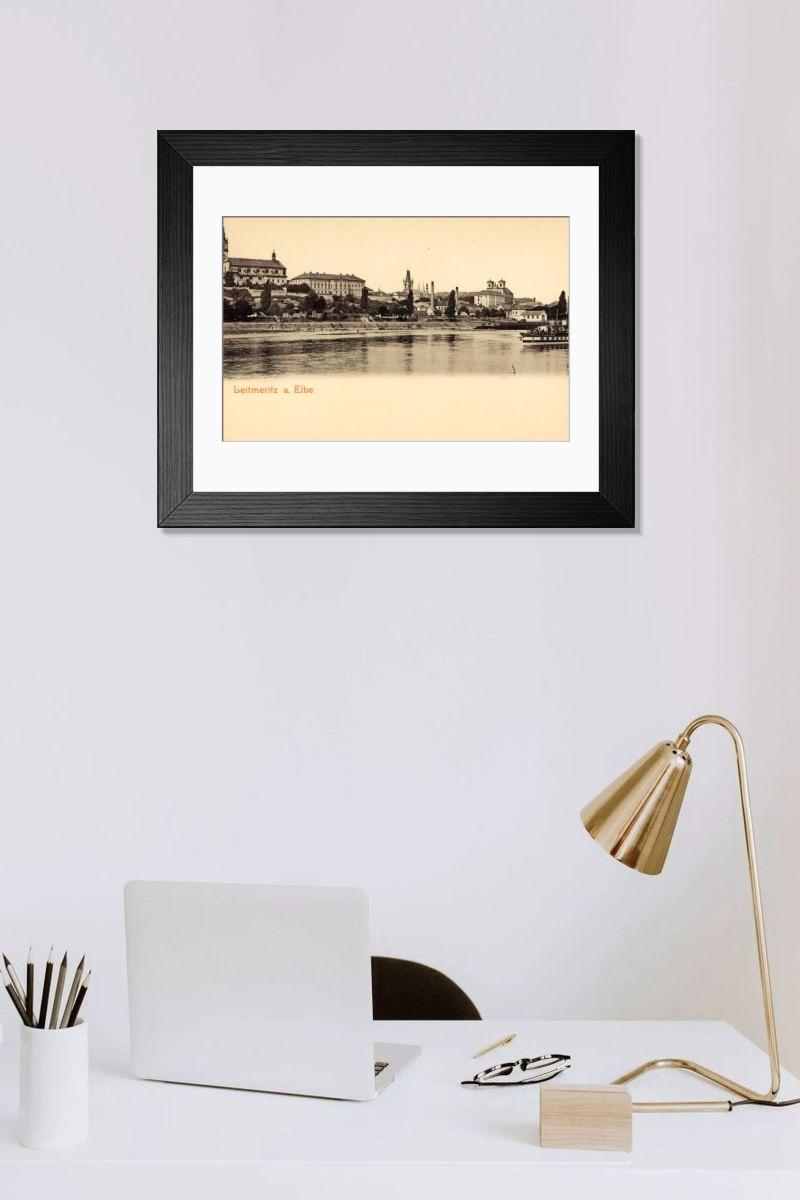 Shown hanging in a room: Modern 14"x12" (36x31cm)
