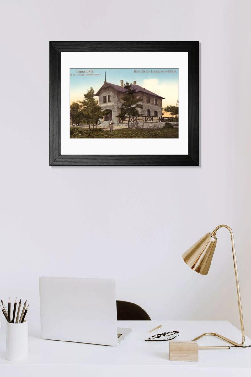 Shown hanging in a room: Modern 14"x12" (36x31cm)