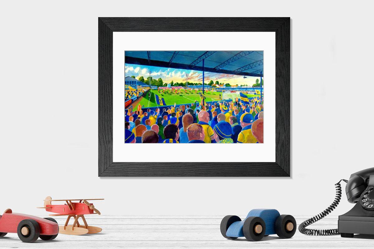 Shown hanging in a room: Modern 14"x12" (36x31cm)