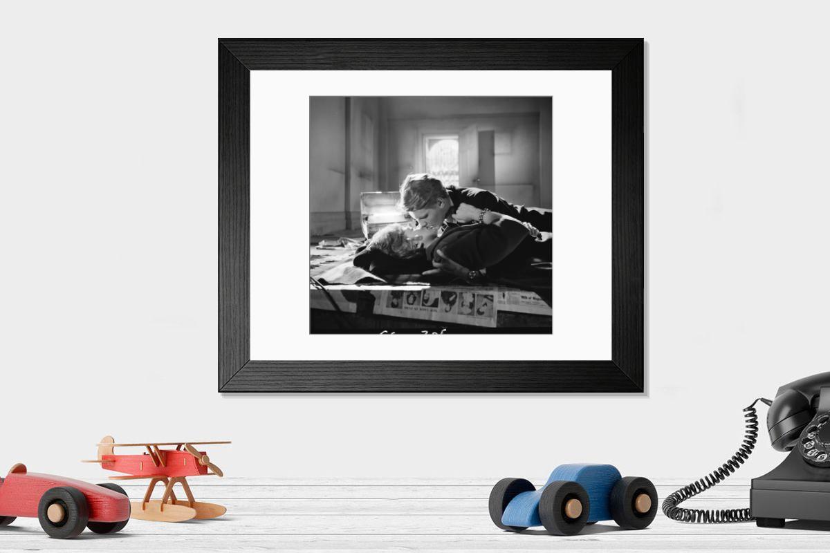 Shown hanging in a room: Modern 14"x12" (36x31cm)