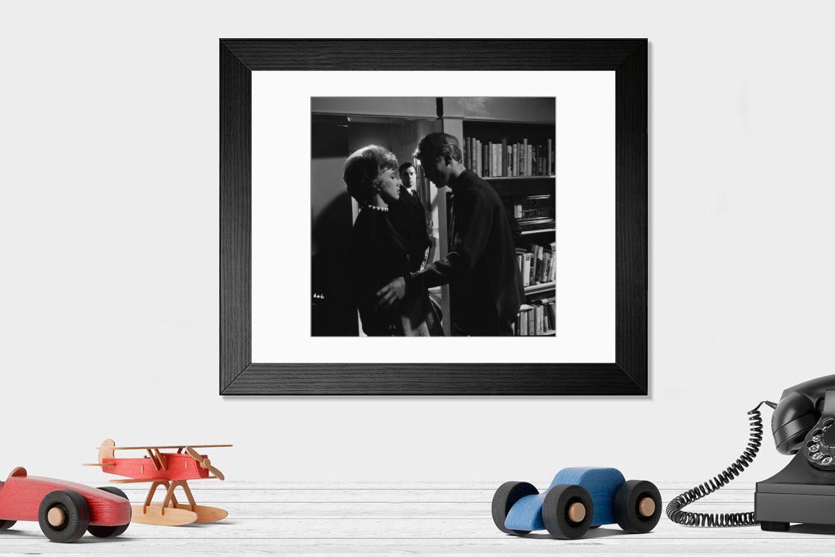 Shown hanging in a room: Modern 14"x12" (36x31cm)