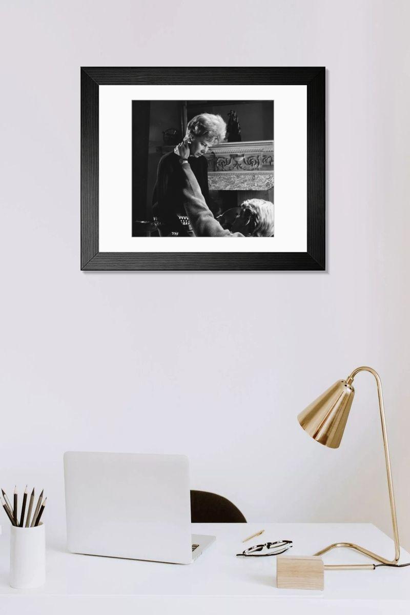 Shown hanging in a room: Modern 14"x12" (36x31cm)