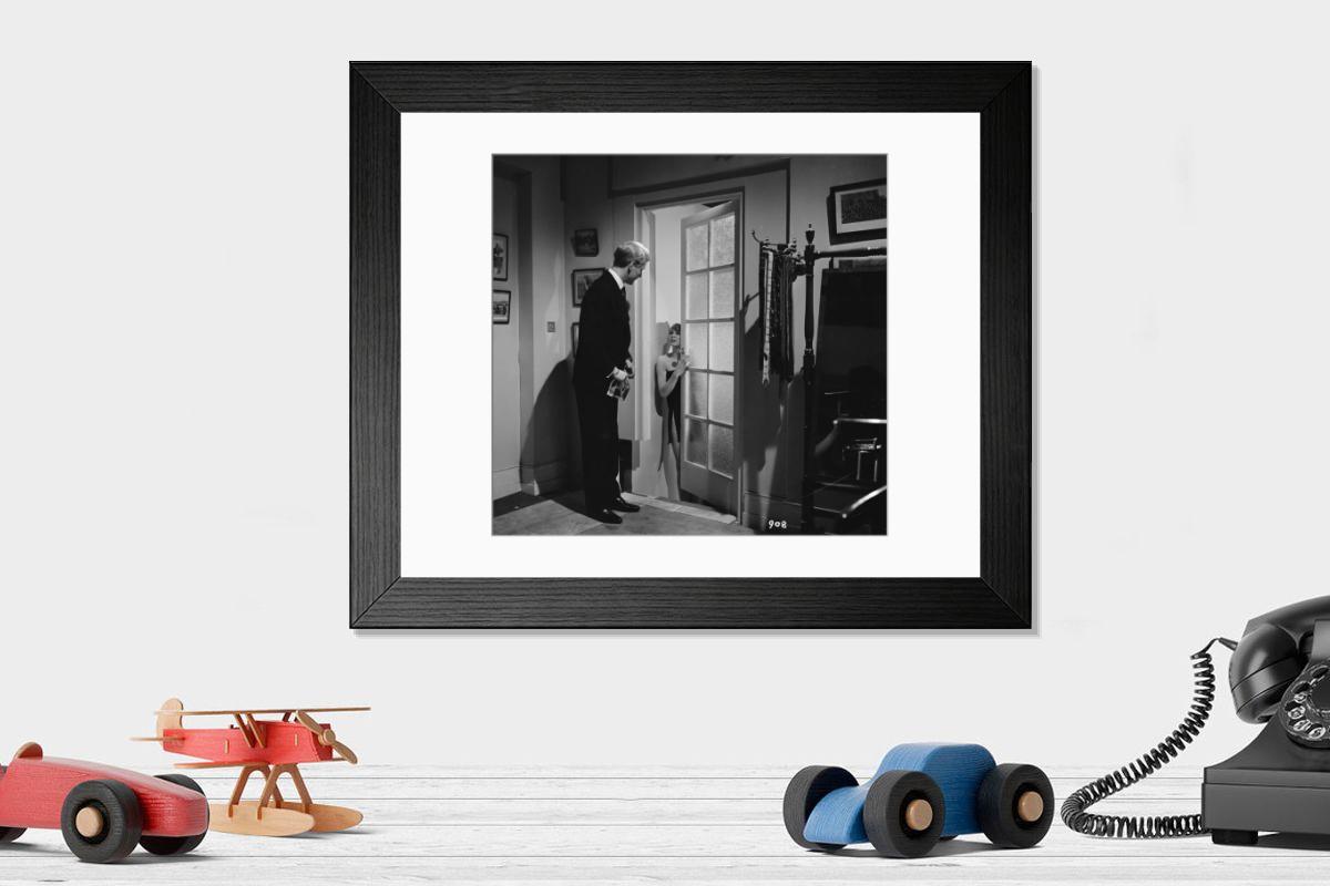 Shown hanging in a room: Modern 14"x12" (36x31cm)