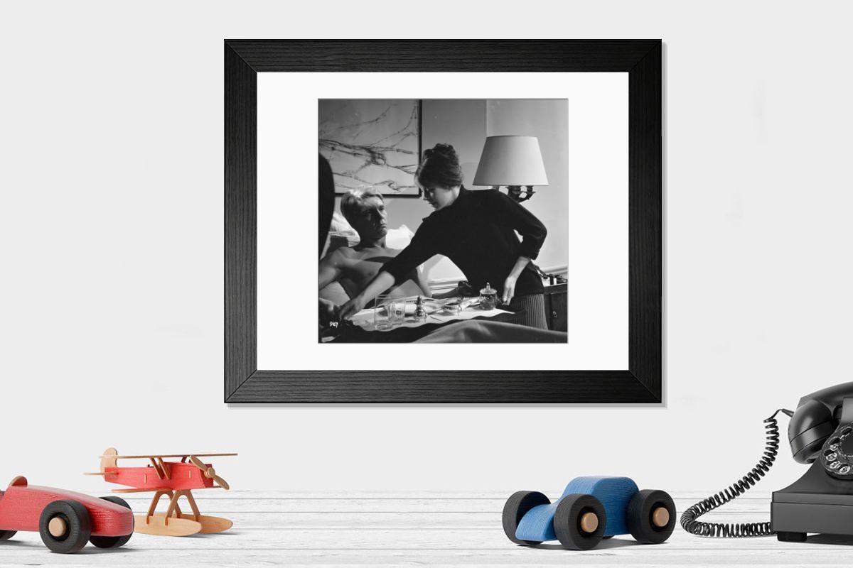 Shown hanging in a room: Modern 14"x12" (36x31cm)