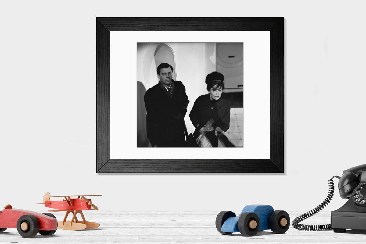 Shown hanging in a room: Modern 14"x12" (36x31cm)