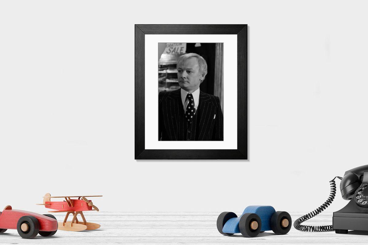 Shown hanging in a room: Modern 14"x12" (36x31cm)