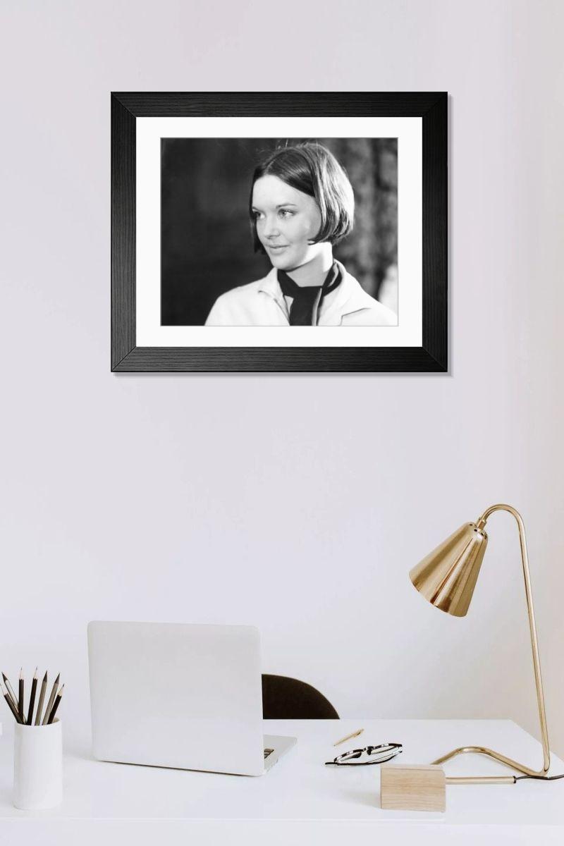 Shown hanging in a room: Modern 14"x12" (36x31cm)