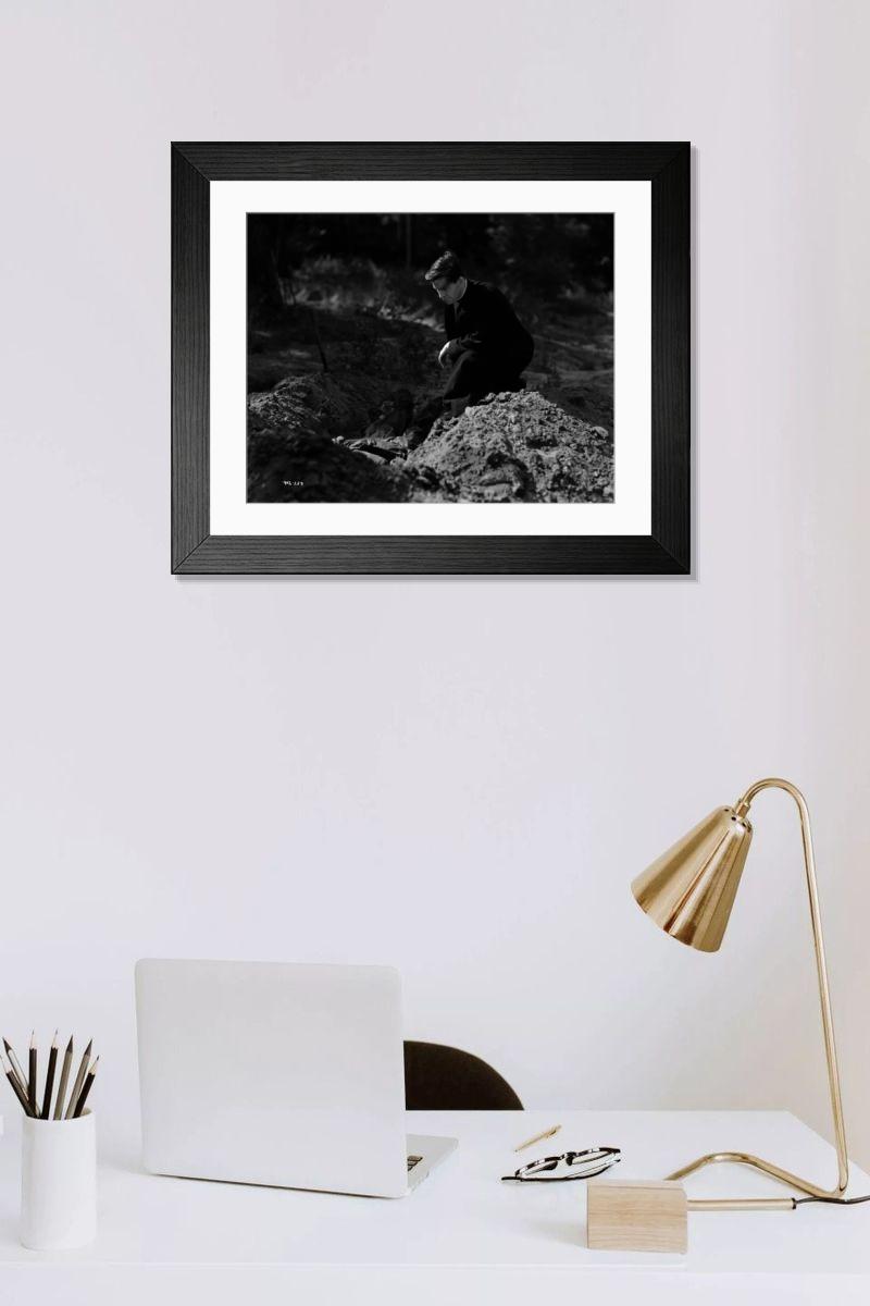Shown hanging in a room: Modern 14"x12" (36x31cm)