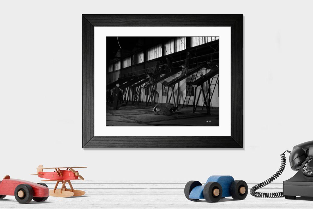 Shown hanging in a room: Modern 14"x12" (36x31cm)