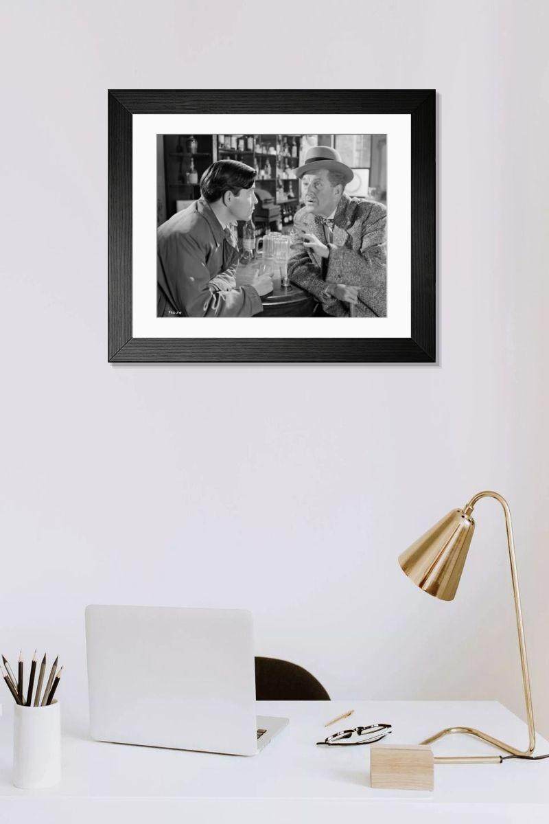 Shown hanging in a room: Modern 14"x12" (36x31cm)