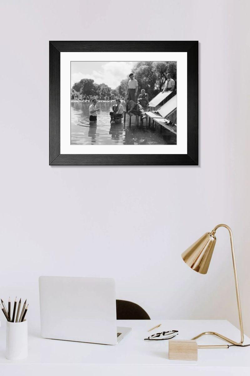 Shown hanging in a room: Modern 14"x12" (36x31cm)