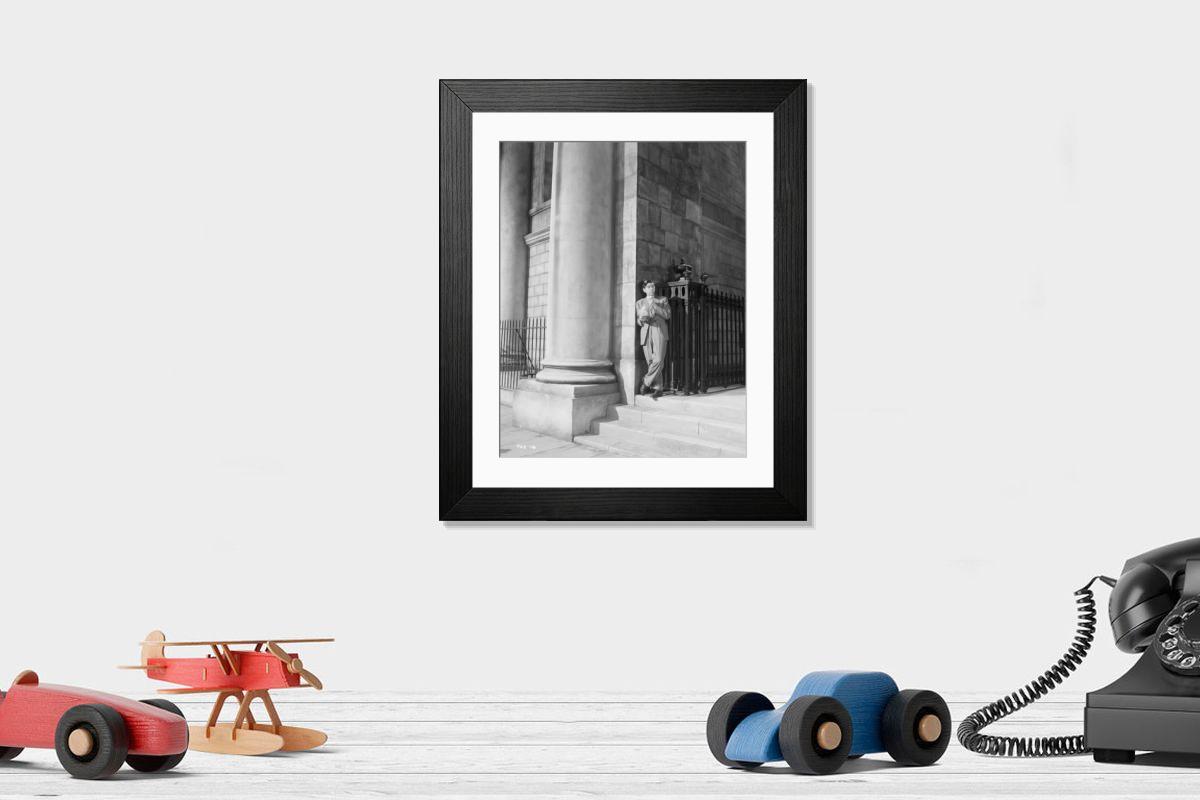Shown hanging in a room: Modern 14"x12" (36x31cm)