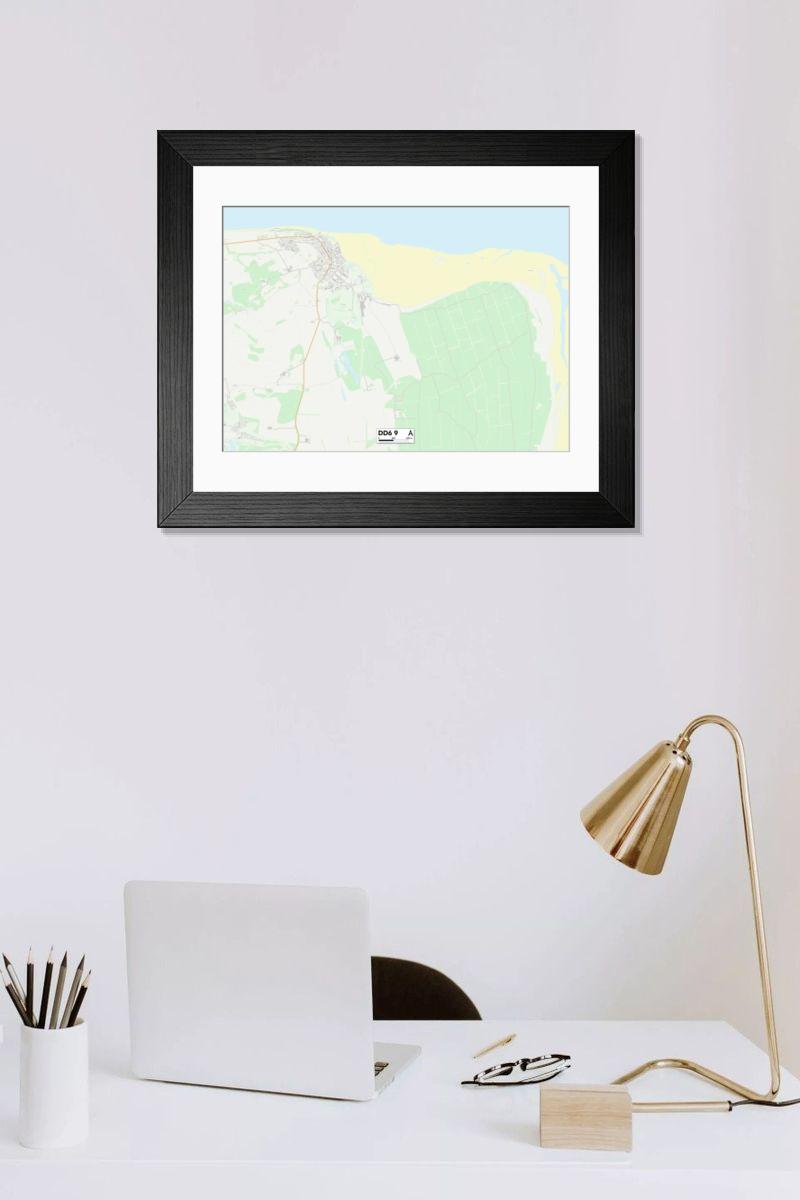 Shown hanging in a room: Modern 14"x12" (36x31cm)