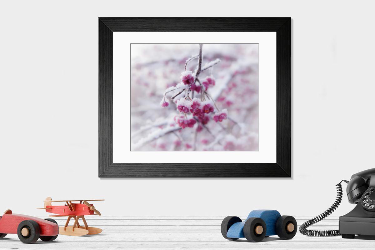 Shown hanging in a room: Modern 14"x12" (36x31cm)
