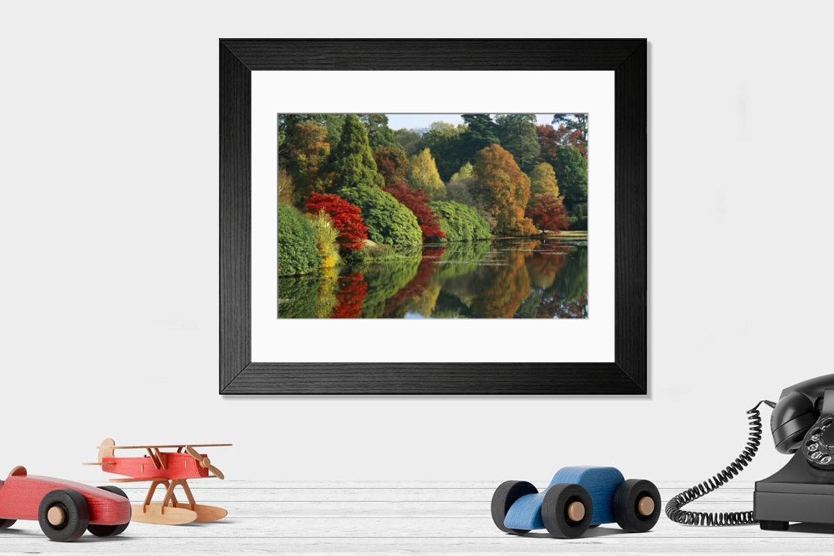 Shown hanging in a room: Modern 14"x12" (36x31cm)