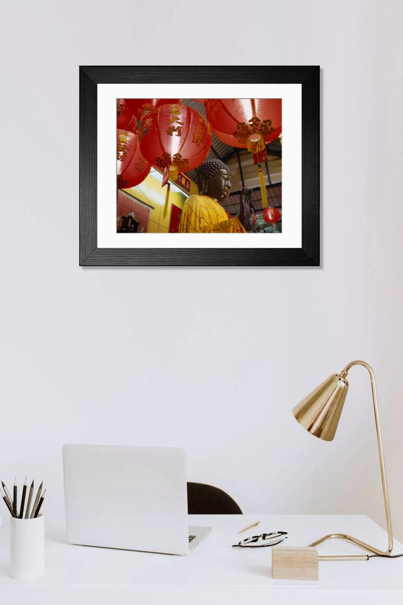 Shown hanging in a room: Modern 14"x12" (36x31cm)