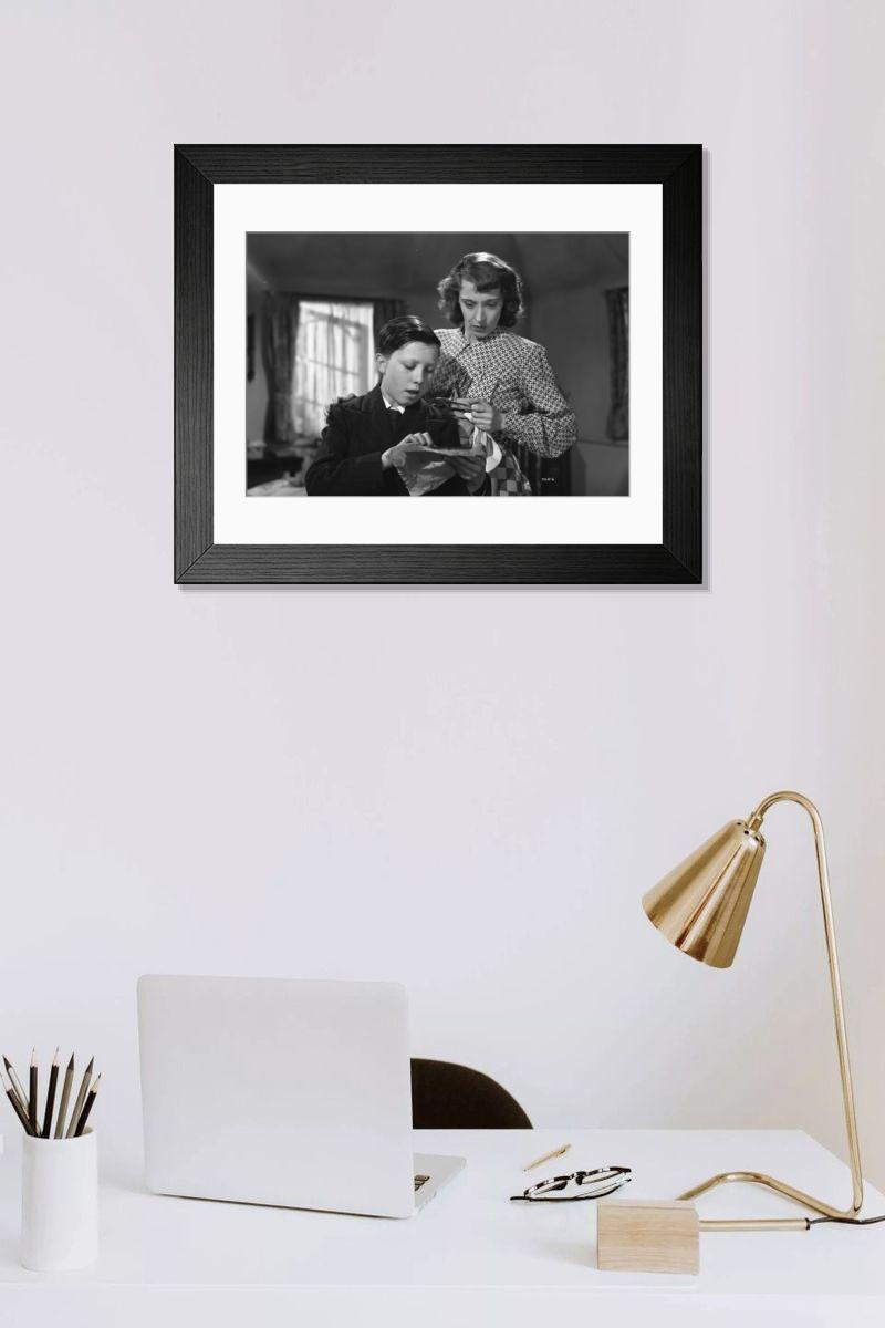 Shown hanging in a room: Modern 14"x12" (36x31cm)