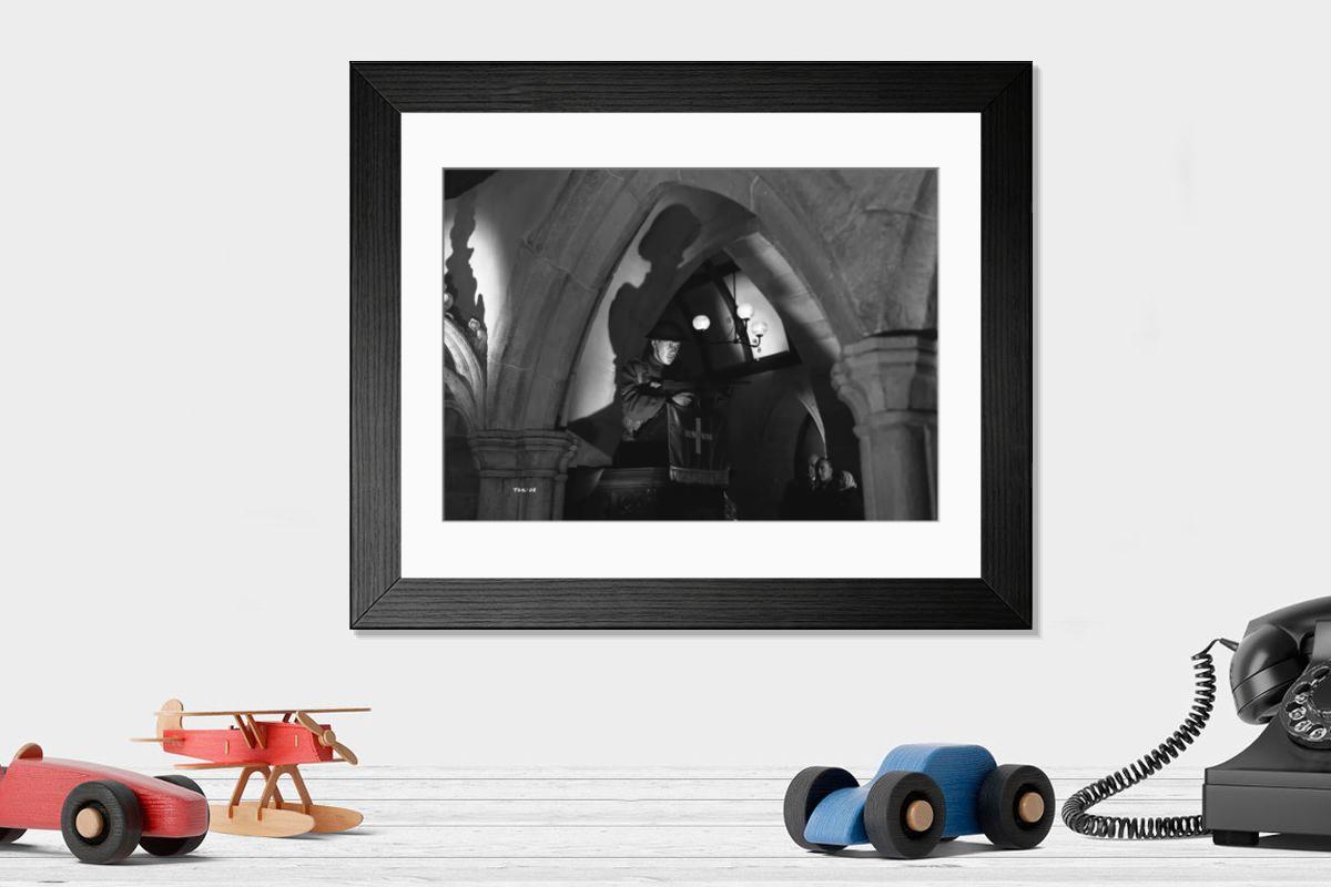 Shown hanging in a room: Modern 14"x12" (36x31cm)