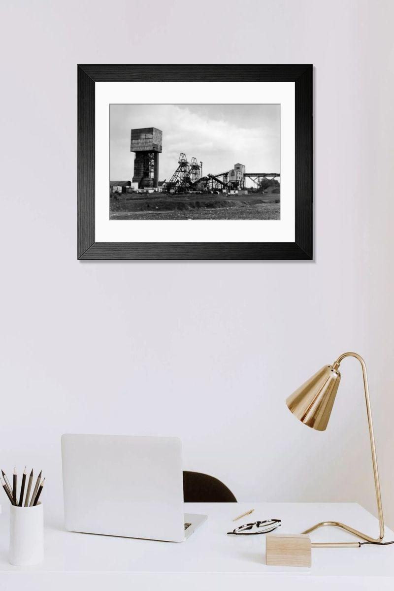 Shown hanging in a room: Modern 14"x12" (36x31cm)