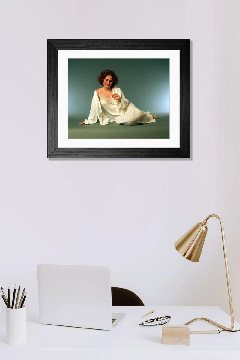 Shown hanging in a room: Modern 14"x12" (36x31cm)