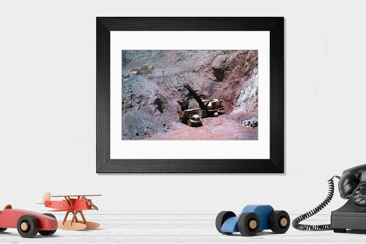 Shown hanging in a room: Modern 14"x12" (36x31cm)