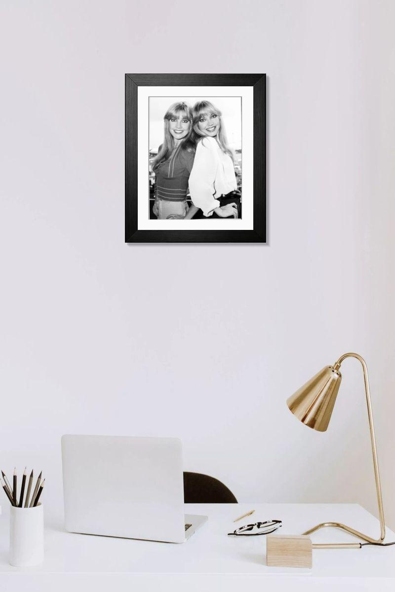 Shown hanging in a room: Modern 14"x12" (36x31cm)
