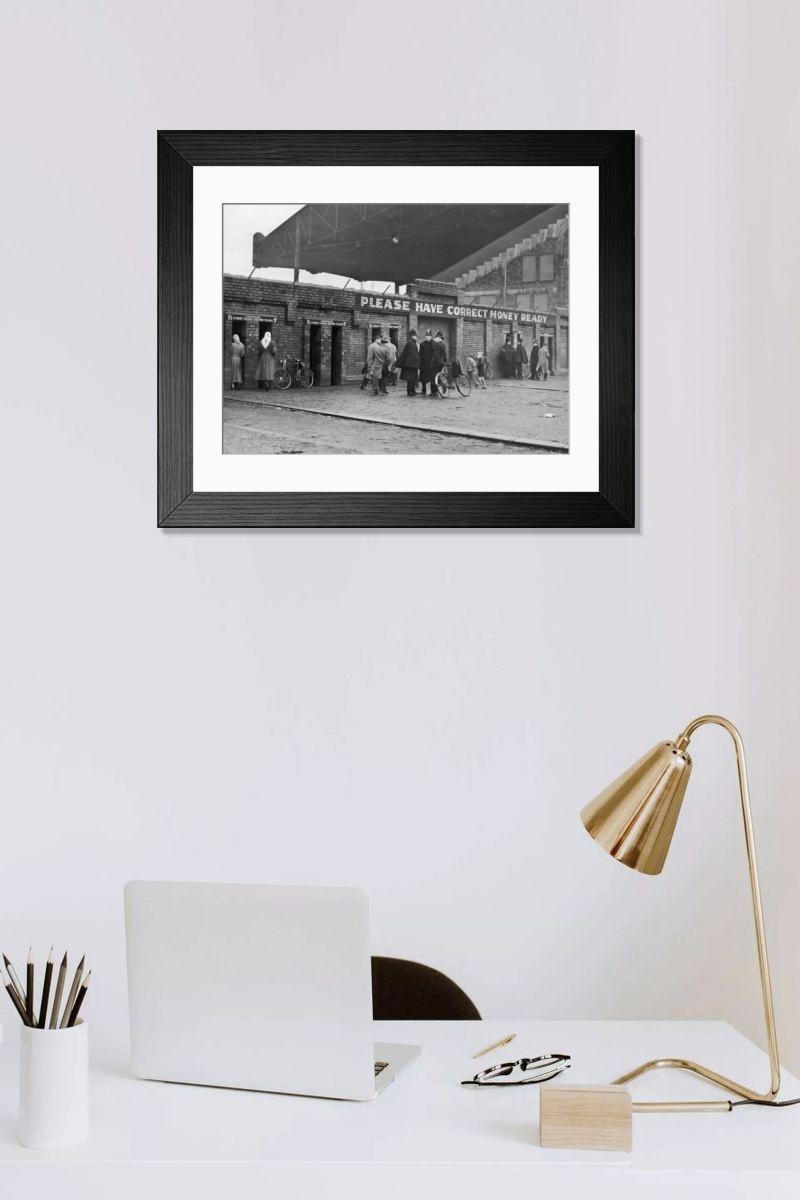 Shown hanging in a room: Modern 14"x12" (36x31cm)