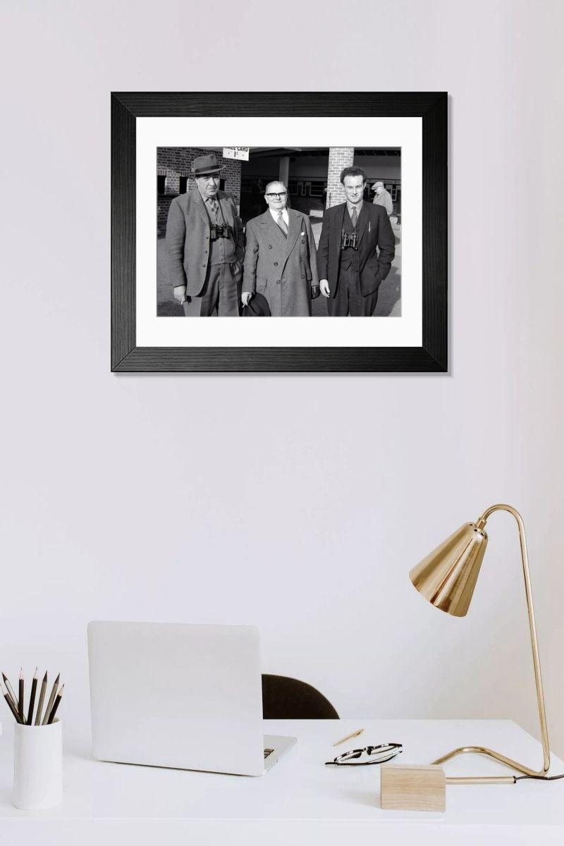 Shown hanging in a room: Modern 14"x12" (36x31cm)