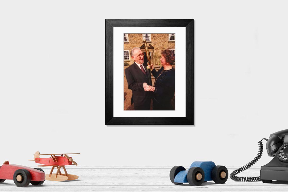 Shown hanging in a room: Modern 14"x12" (36x31cm)