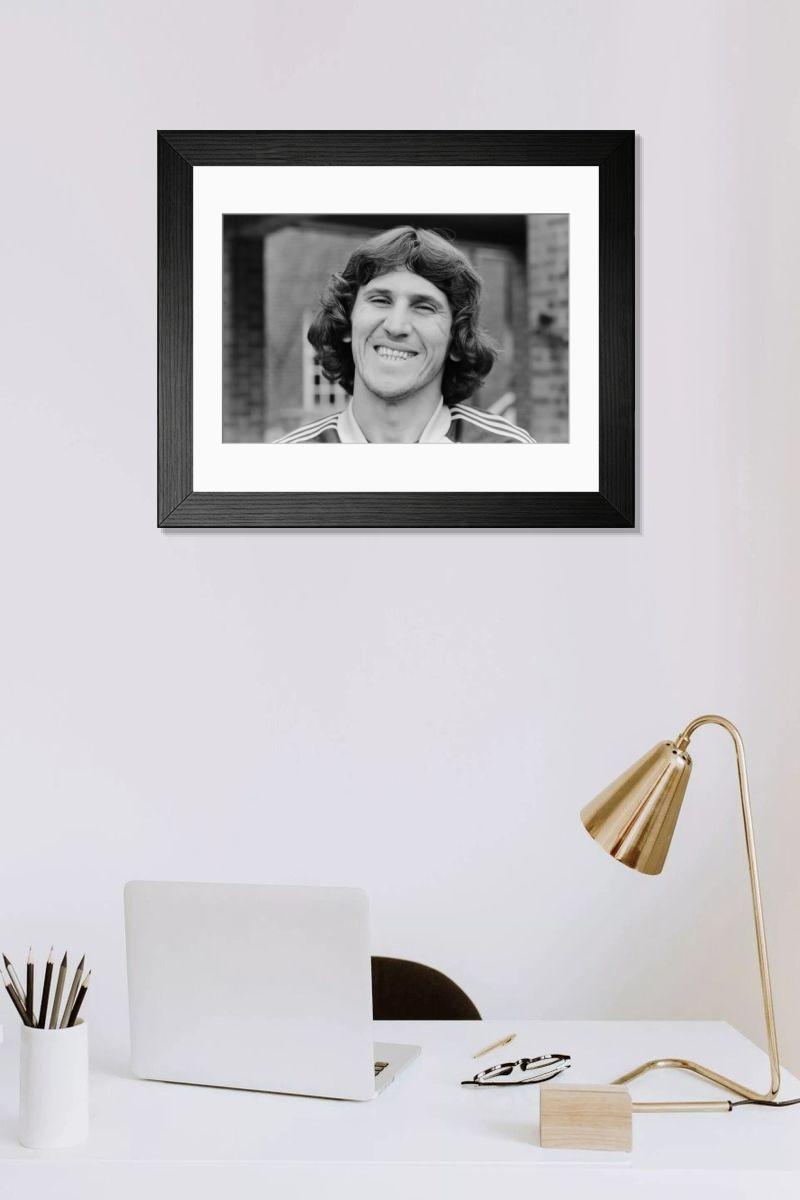 Shown hanging in a room: Modern 14"x12" (36x31cm)