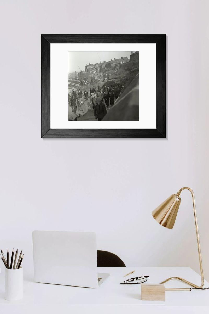 Shown hanging in a room: Modern 14"x12" (36x31cm)