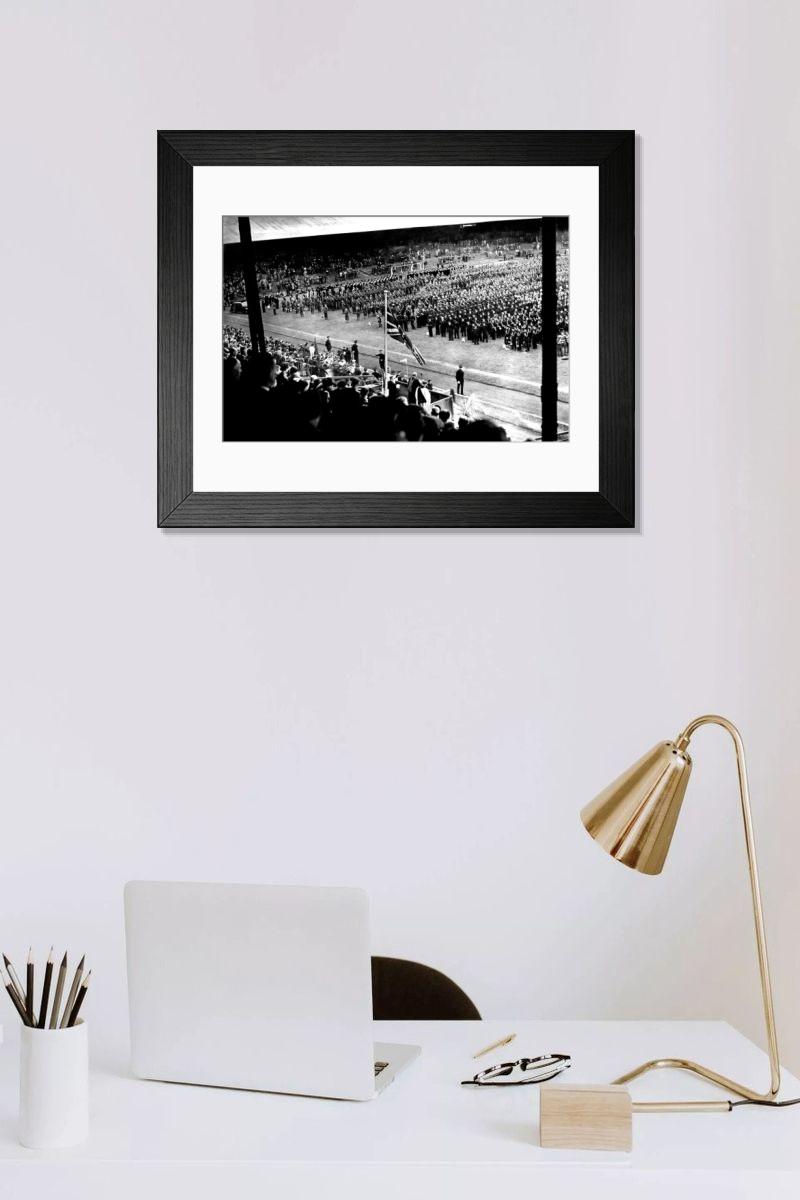Shown hanging in a room: Modern 14"x12" (36x31cm)