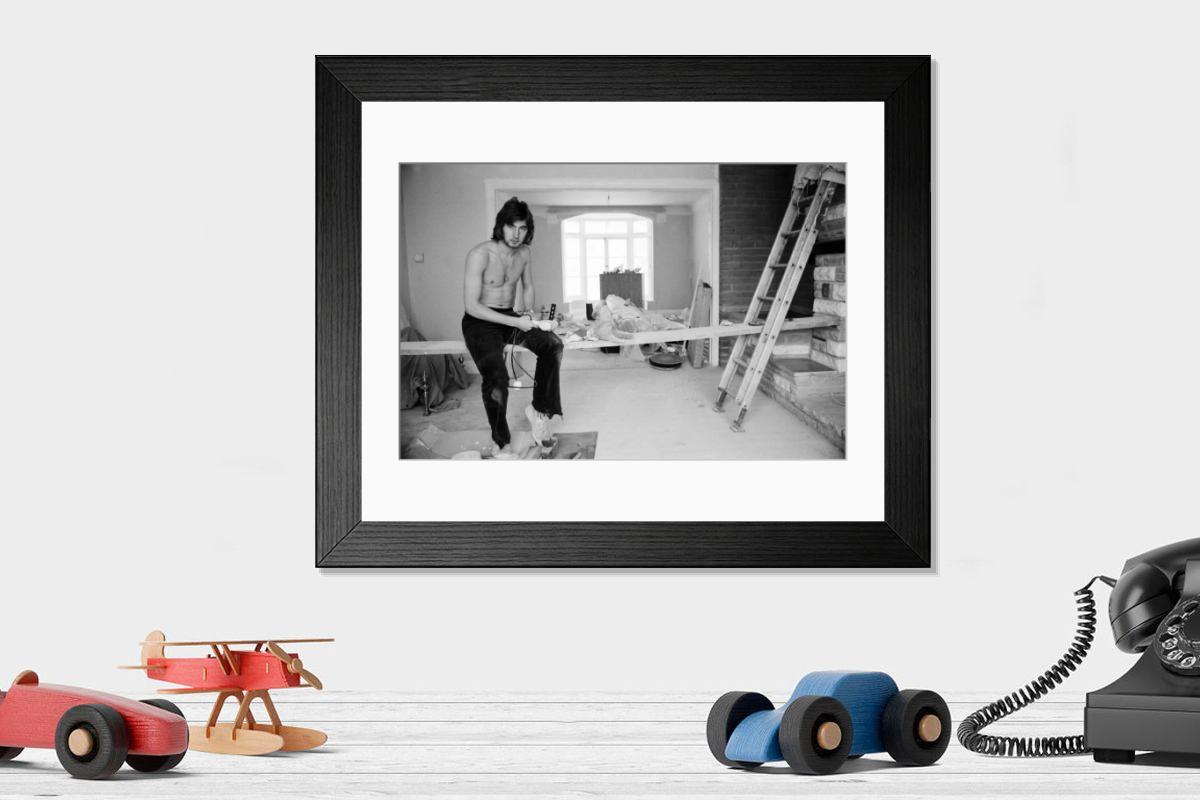 Shown hanging in a room: Modern 14"x12" (36x31cm)