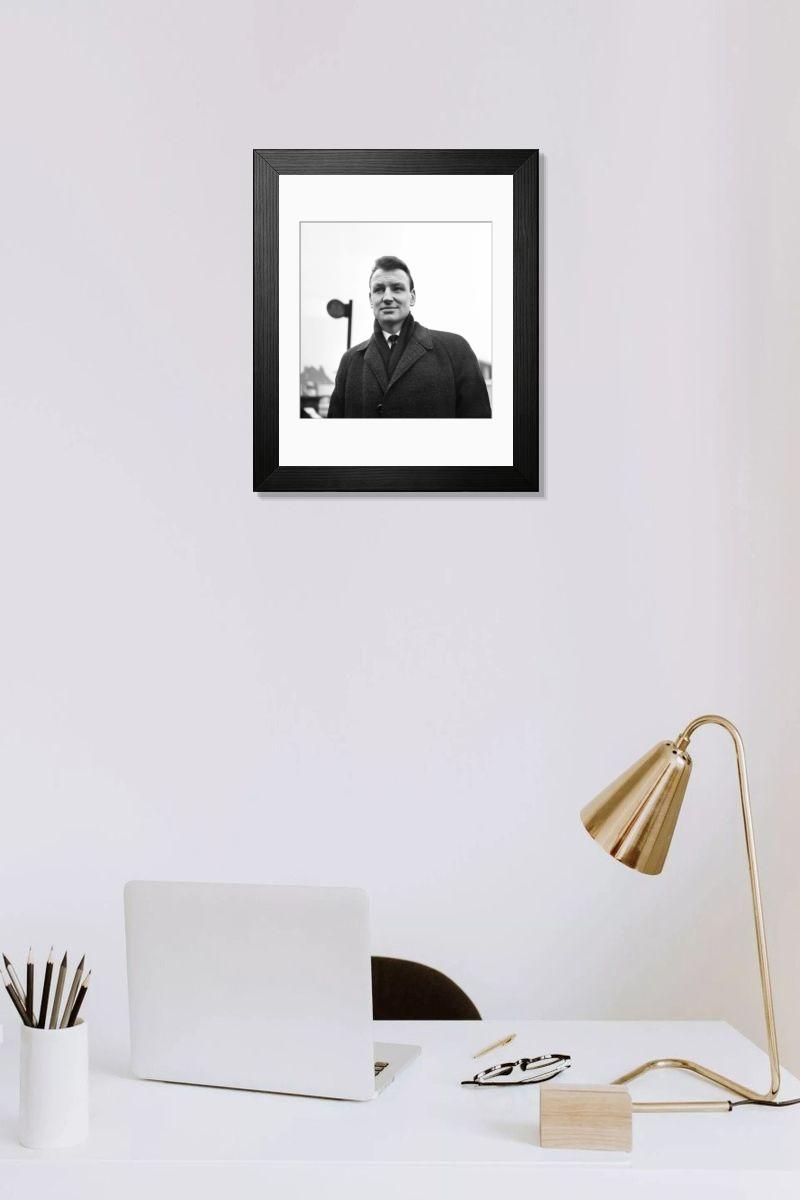Shown hanging in a room: Modern 14"x12" (36x31cm)