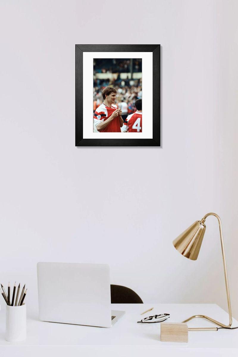 Shown hanging in a room: Modern 14"x12" (36x31cm)