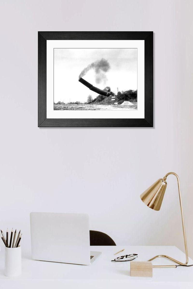 Shown hanging in a room: Modern 14"x12" (36x31cm)