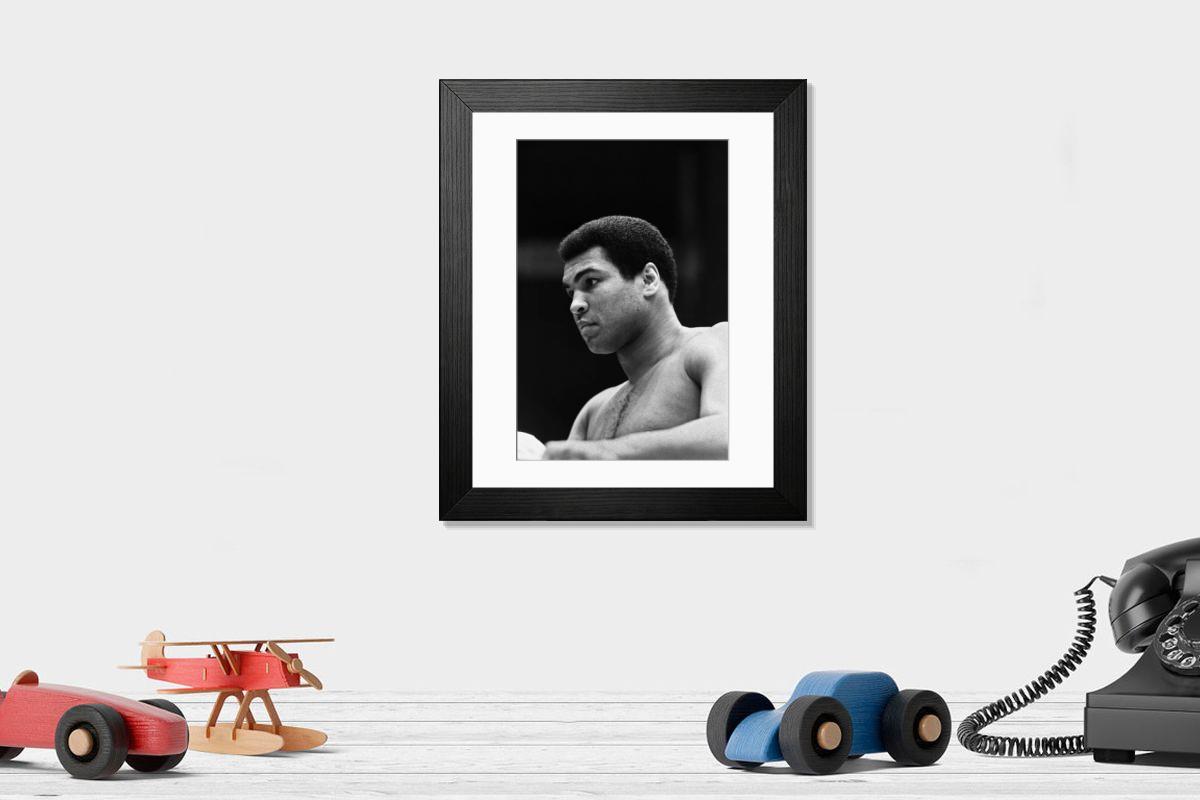 Shown hanging in a room: Modern 14"x12" (36x31cm)