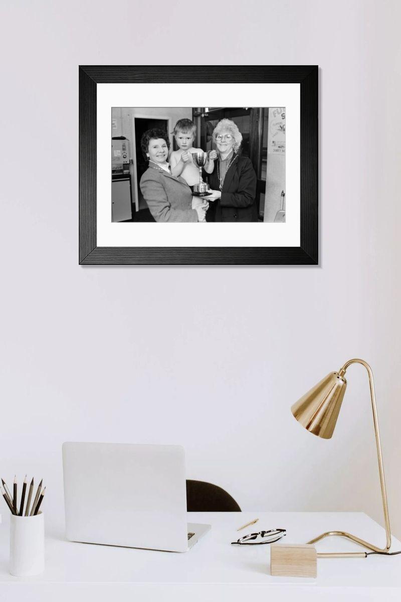 Shown hanging in a room: Modern 14"x12" (36x31cm)