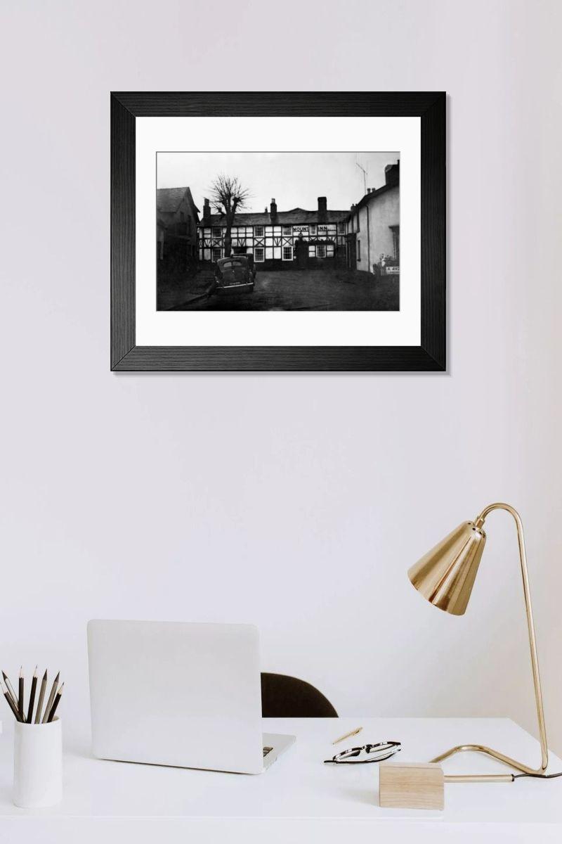 Shown hanging in a room: Modern 14"x12" (36x31cm)