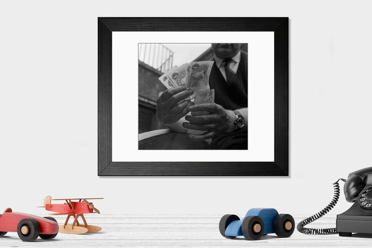 Shown hanging in a room: Modern 14"x12" (36x31cm)