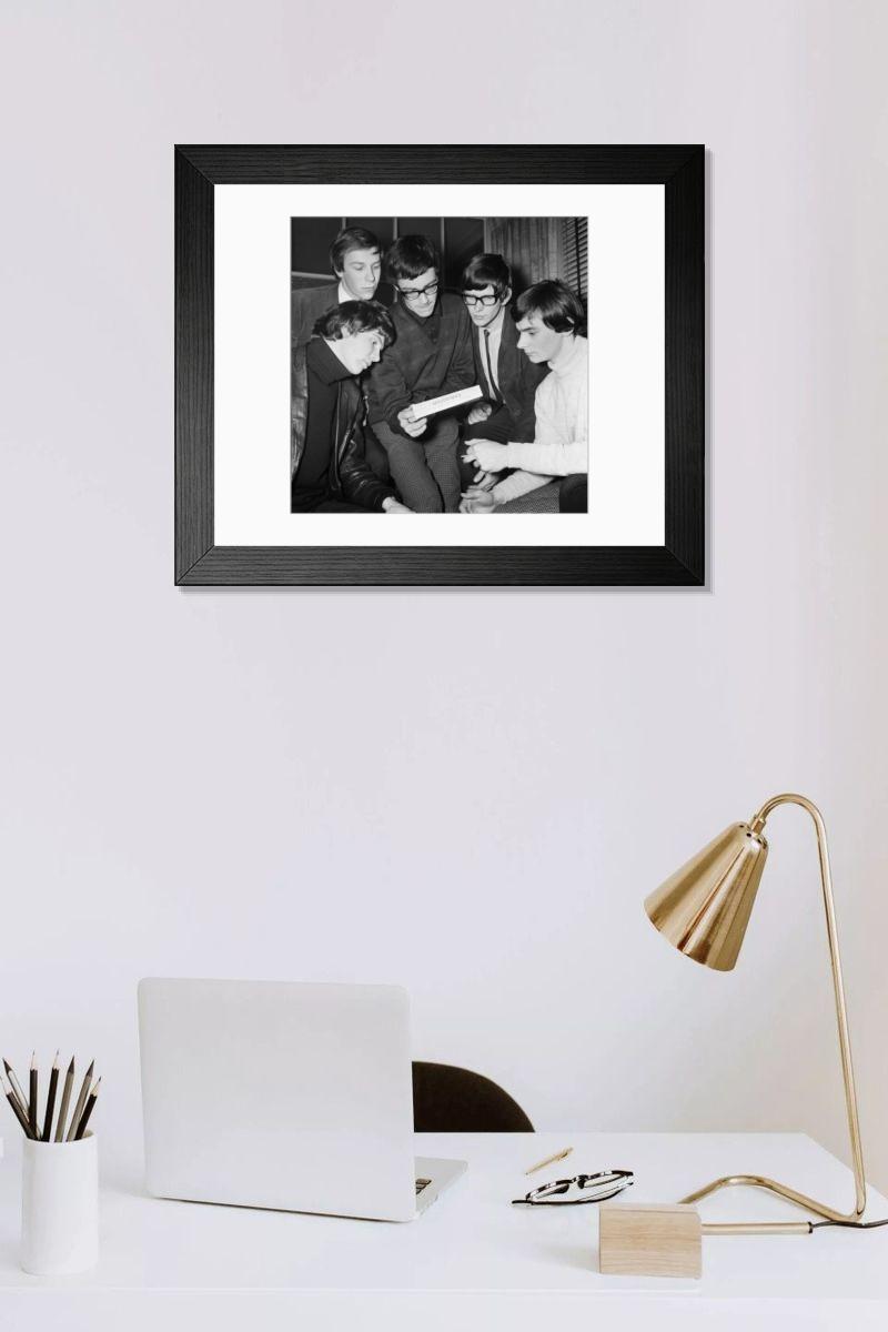 Shown hanging in a room: Modern 14"x12" (36x31cm)