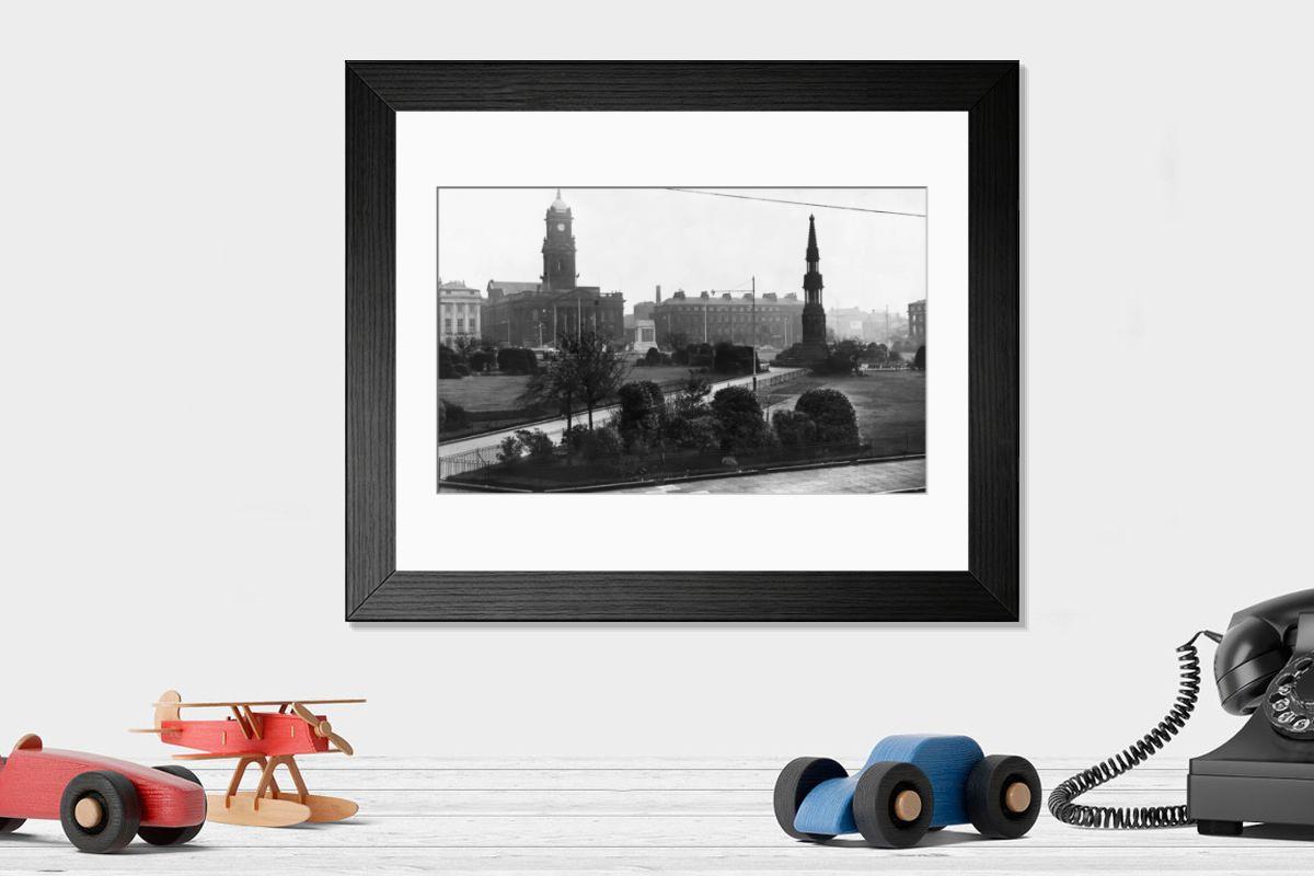 Shown hanging in a room: Modern 14"x12" (36x31cm)